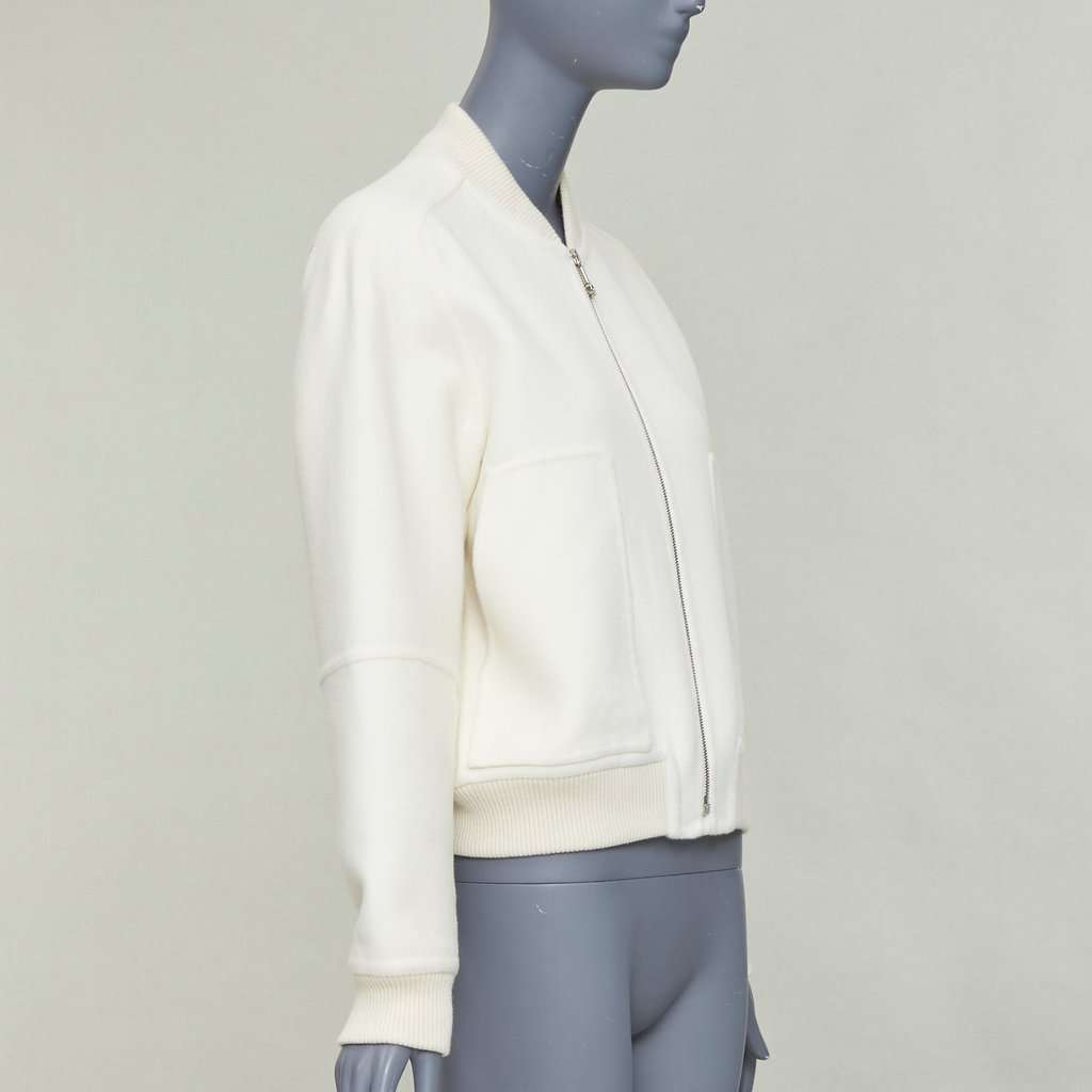 Hermès Ecru Cashmere Coat Beige Cashmere Very good condition - Model View