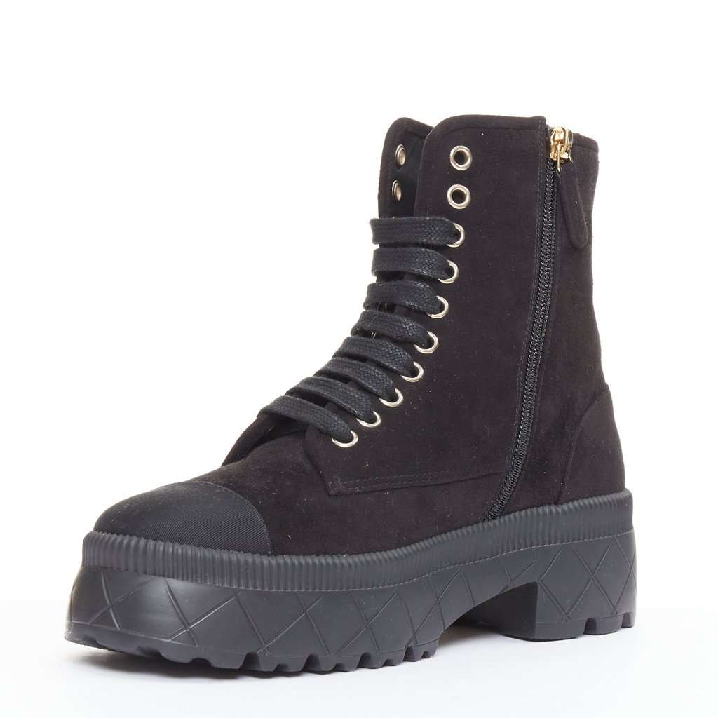 Chanel Black Suede Boots Black Suede Good condition - Model View