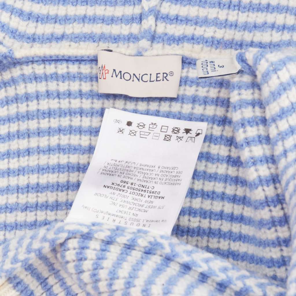 Moncler Blue Wool Wallet Blue Wool Very good condition - Box View