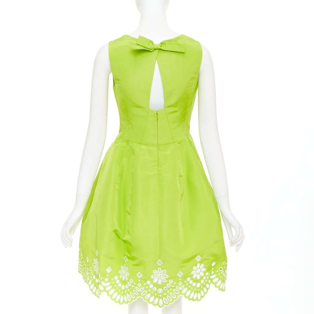 Oscar de la Renta Green Silk Dress Green Silk Very good condition - Box View