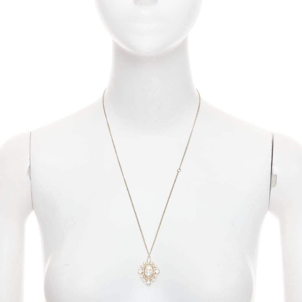 Chanel Gold Metal Long Necklace Gold Metal Very good condition - Back View