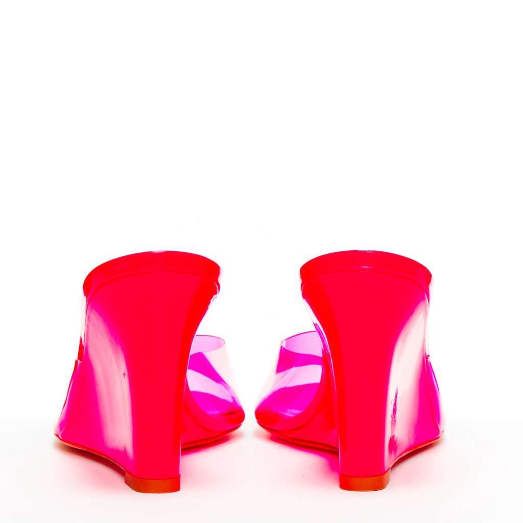 Bettina Vermillon Britney Pink Leather Never worn - Box View