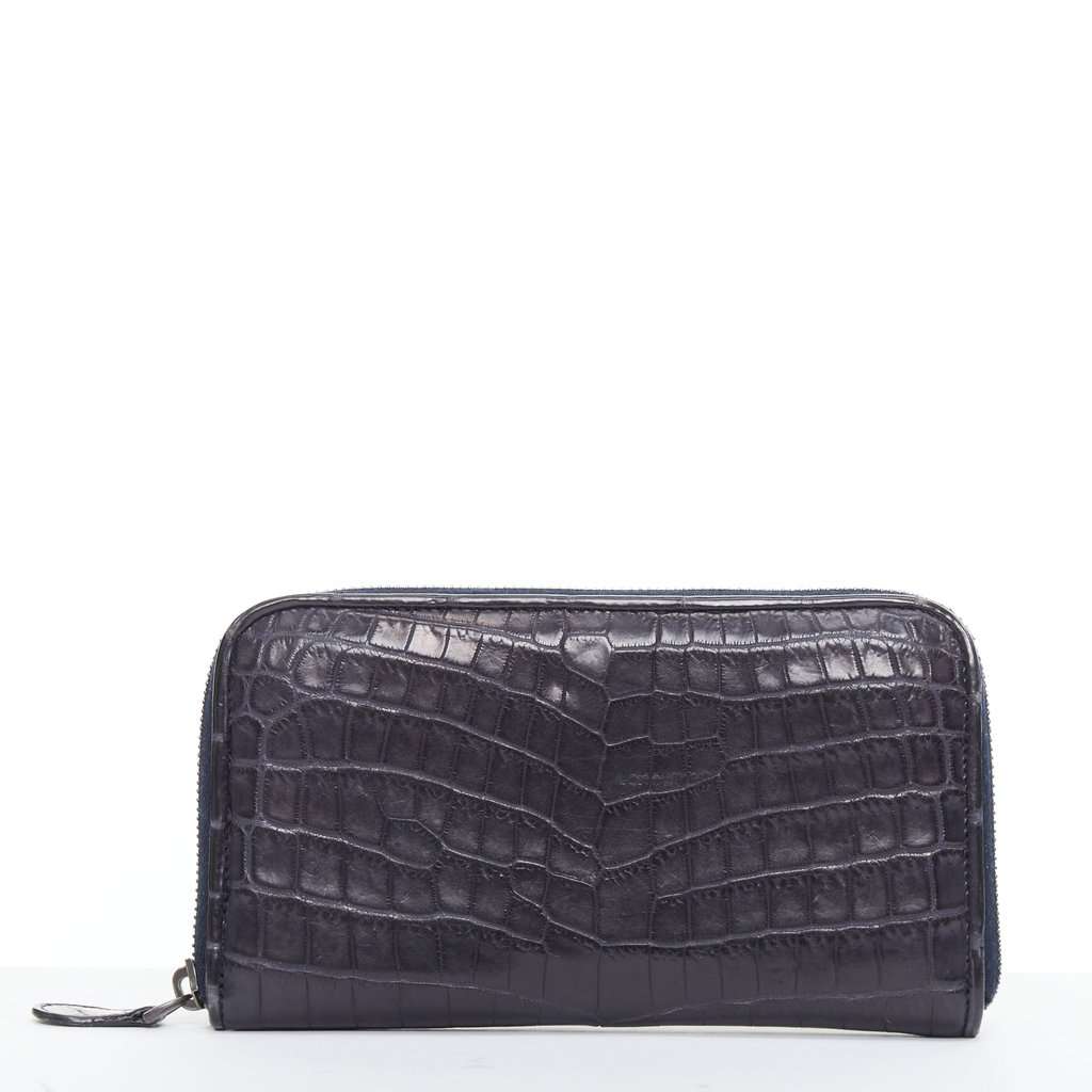 Bottega Veneta Navy Leather Wallet Navy Leather Fair condition - Model View