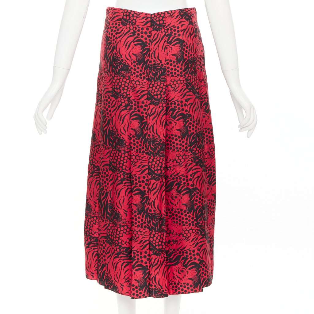 Gucci Red Silk Skirt Red Silk Very good condition - Box View