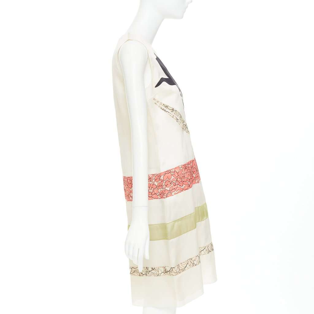 Dior Ecru Silk Dress Beige Silk Very good condition - Model View
