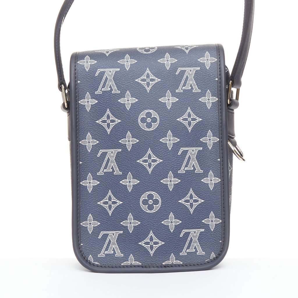 Louis Vuitton Savane Elephant Navy Very good condition - Box View