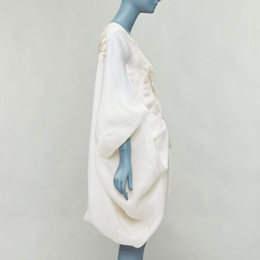 Alexander McQueen Ecru Silk Dress Beige Silk Very good condition - Model View