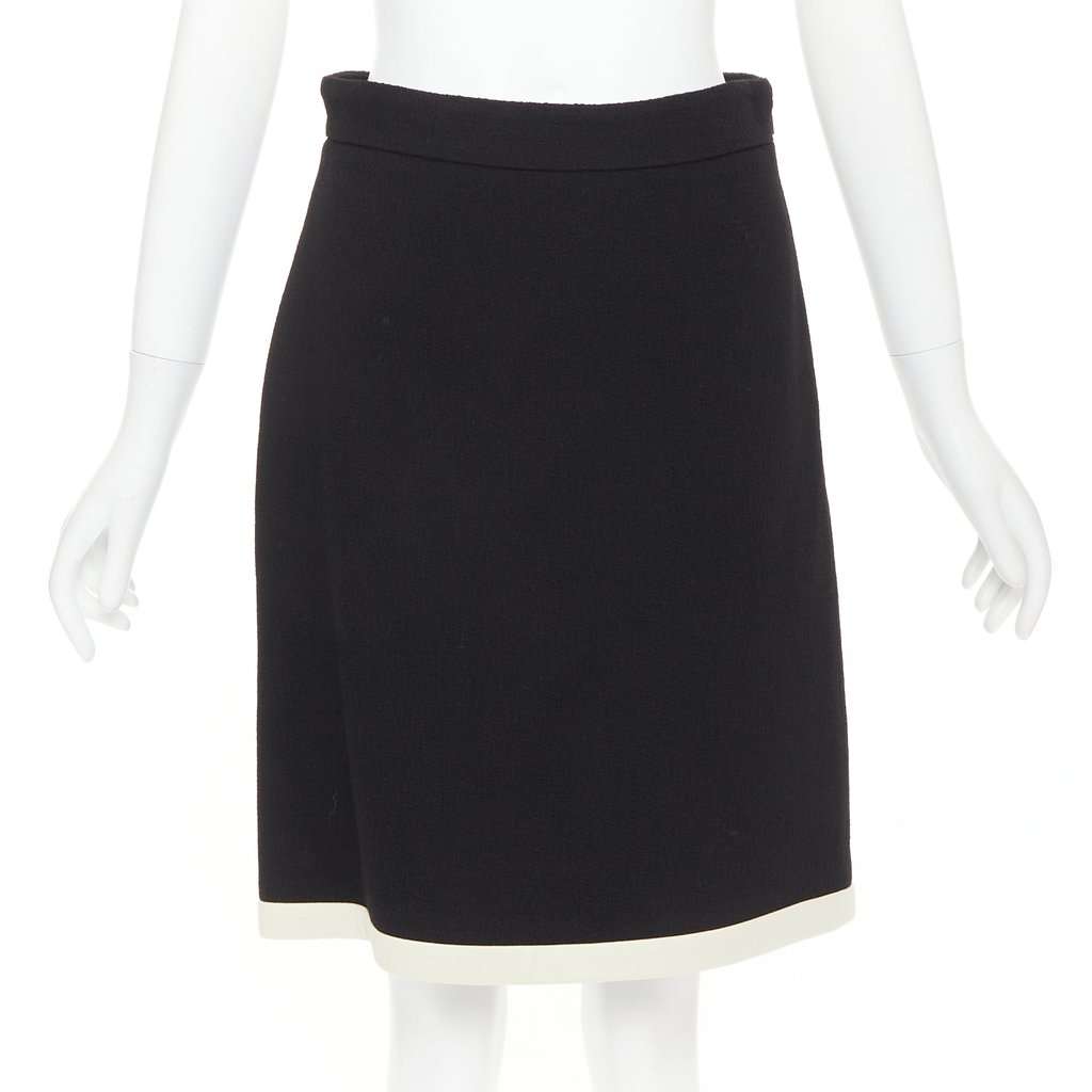 Gucci Black Wool Skirt Black Wool Very good condition - Front View