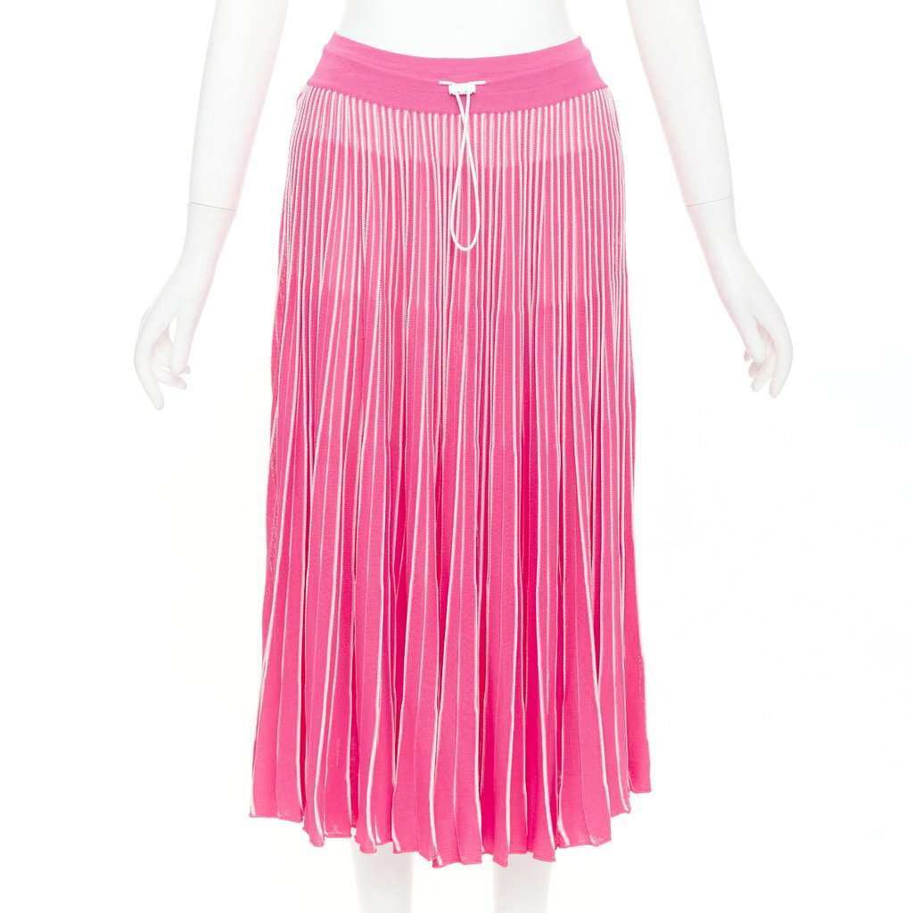 Valentino Garavani Pink Viscose Skirt Pink Viscose Very good condition - Front View