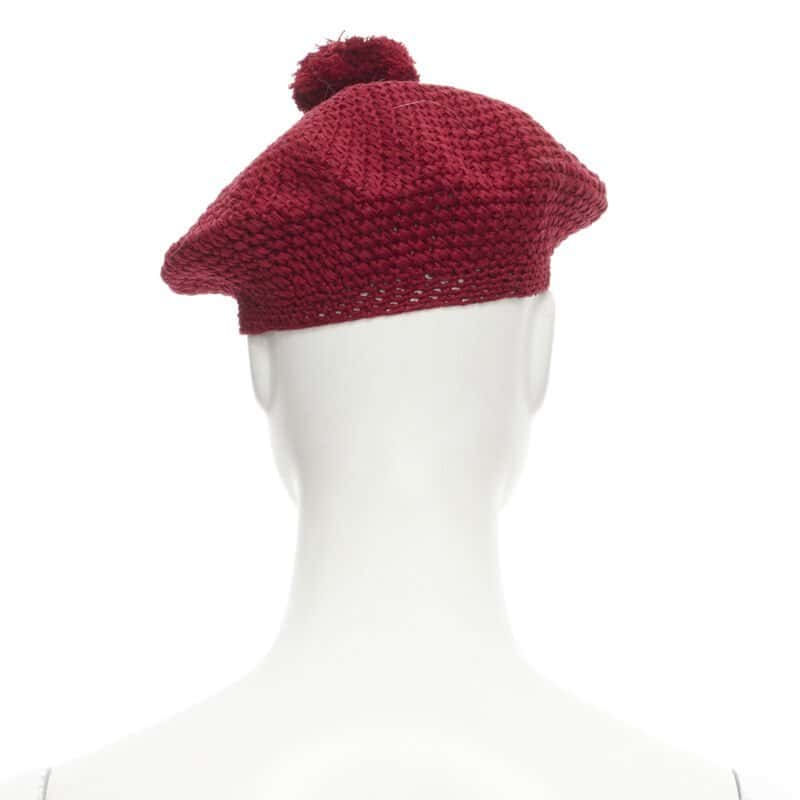 Gucci Red Pom Knit Beret Red Cotton Never worn - Box View