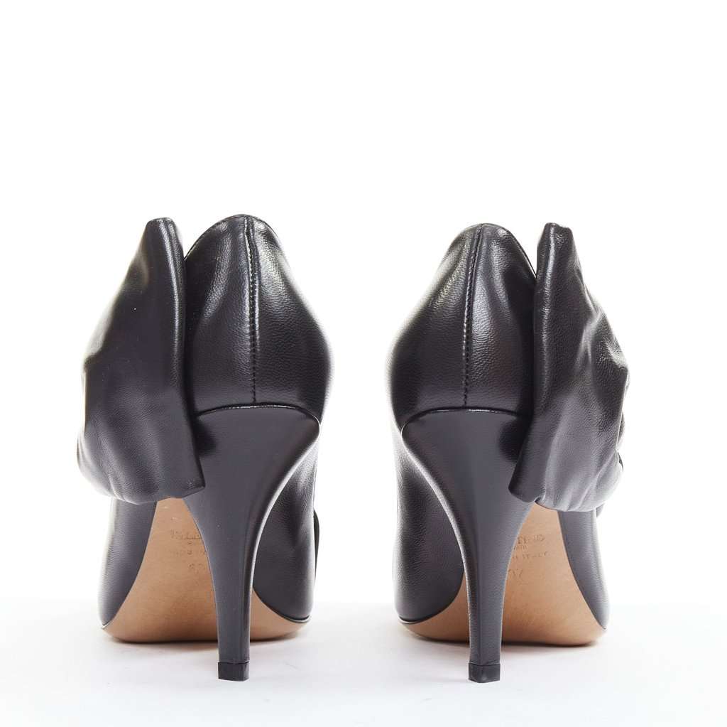 Valentino Black Leather Heels Black Leather Very good condition - Box View
