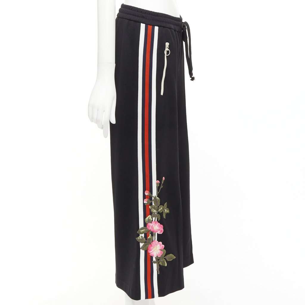 Gucci Floral Patch Joggers Black Very good condition - Model View