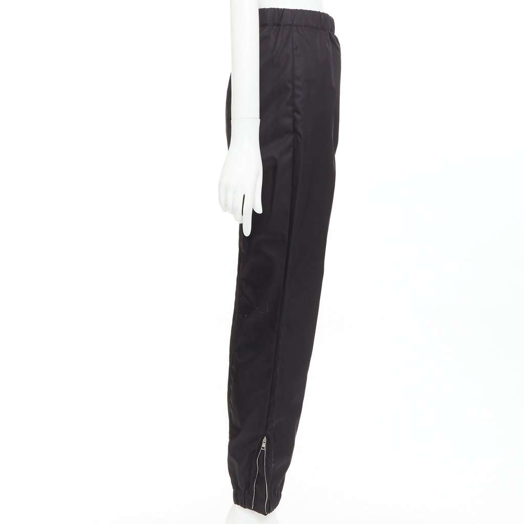 Prada Black Trouser Black Very good condition - Model View
