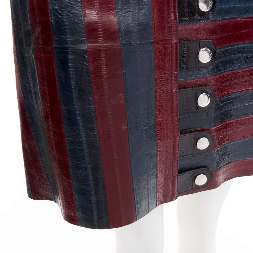 Louis Vuitton Burgundy Leather Skirt Burgundy Leather Very good condition - Back View