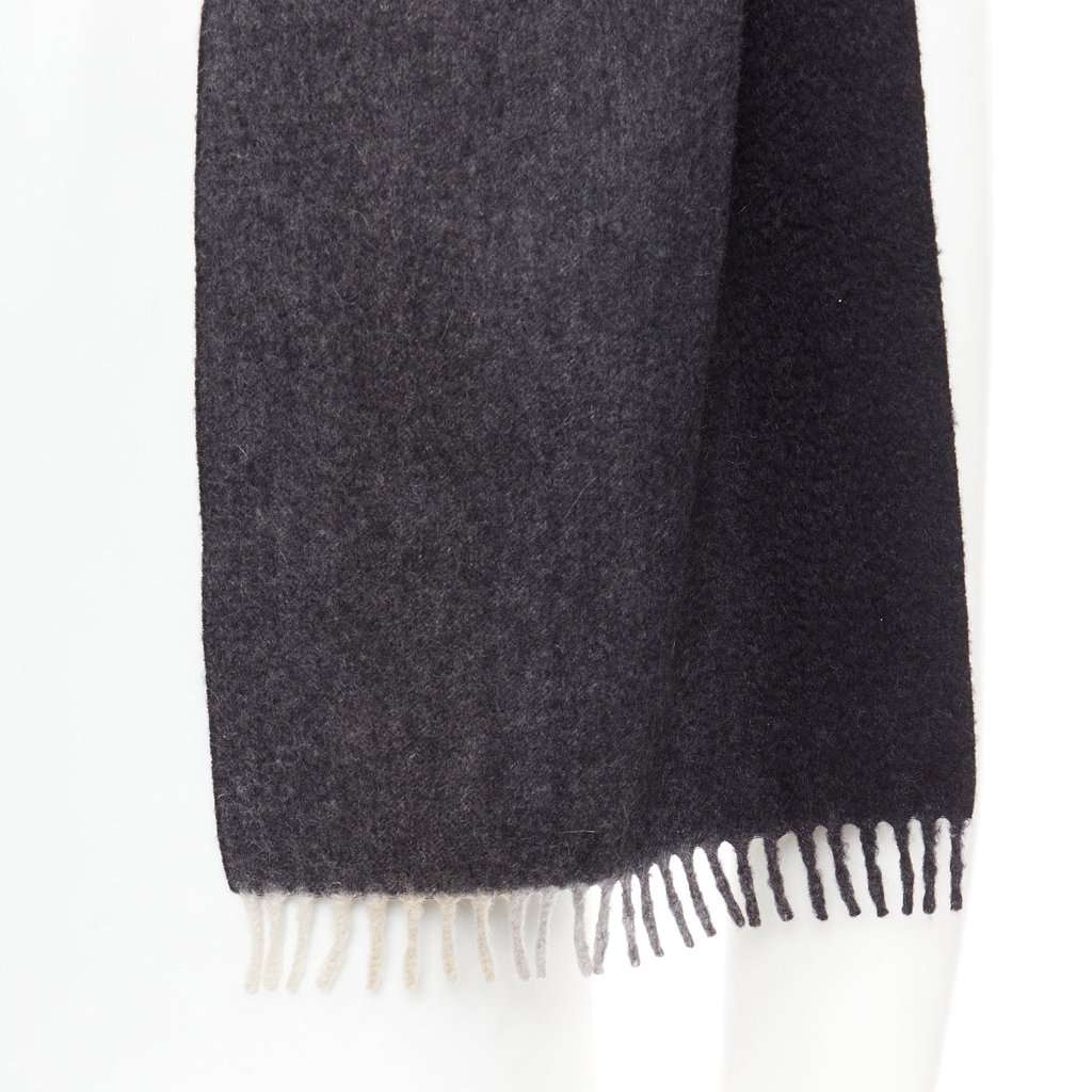 Prada Black Cashmere Pocket square Black Cashmere Very good condition - Back View