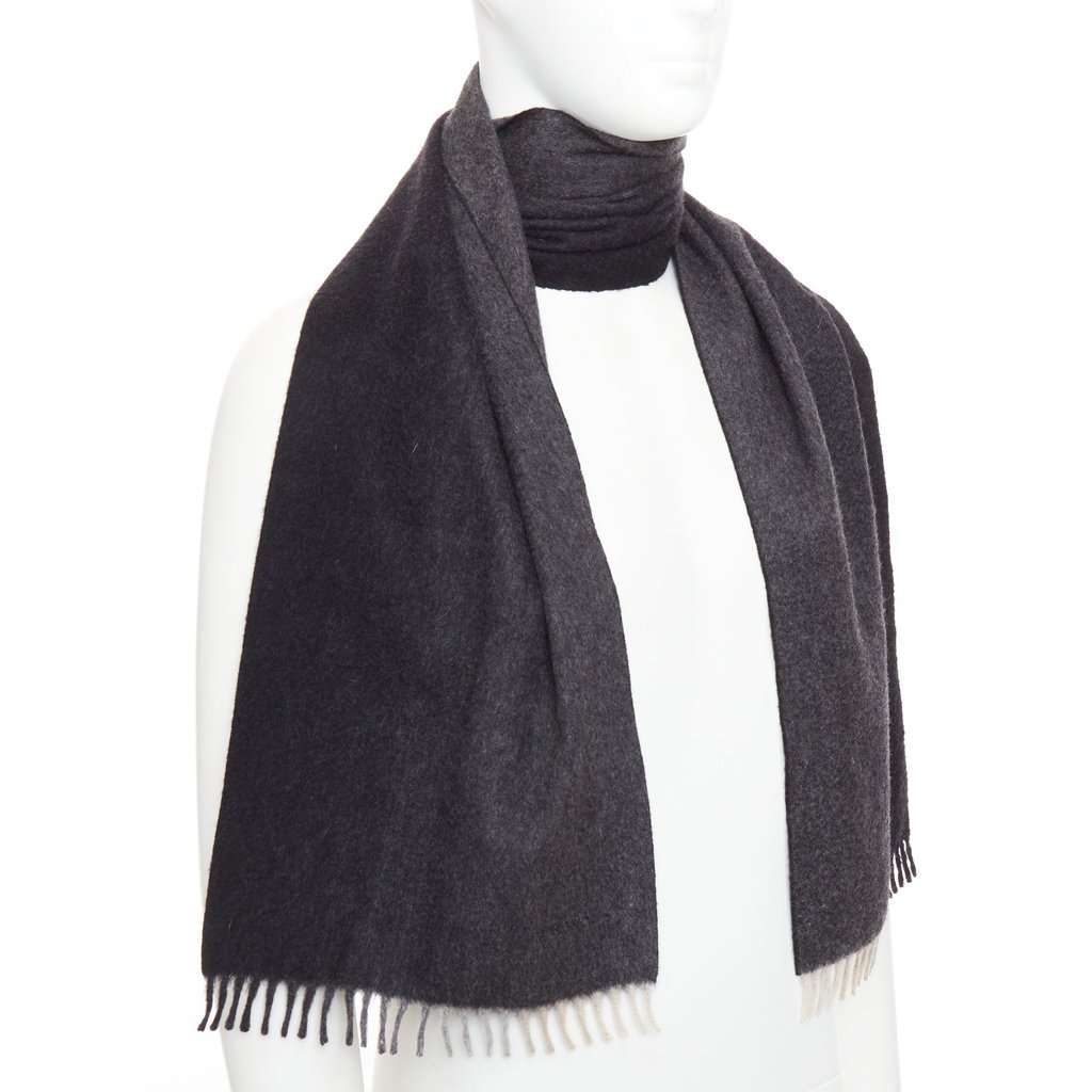 Prada Black Cashmere Pocket square Black Cashmere Very good condition - Inside View