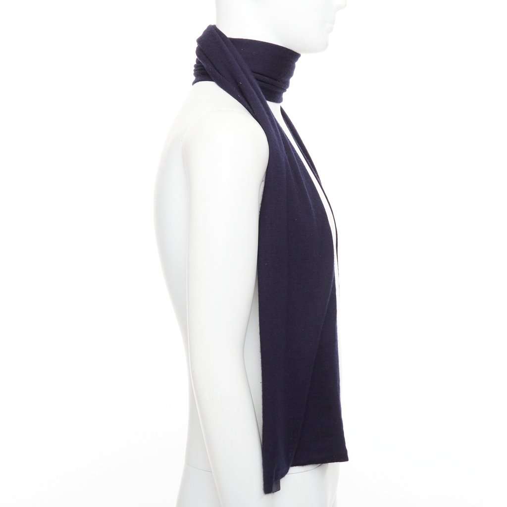 Hermès Navy Cashmere Pocket square Navy Cashmere Good condition - Model View
