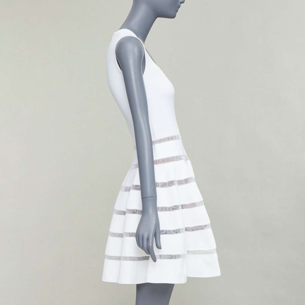 Alaïa Ecru Viscose Dress Ecru Viscose Very good condition - Model View