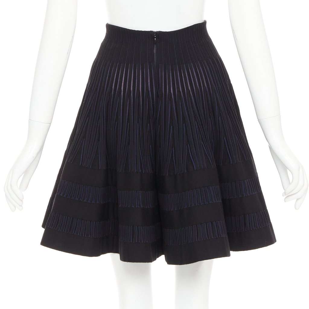 Alaïa Black Wool Skirt Black Wool Very good condition - Box View