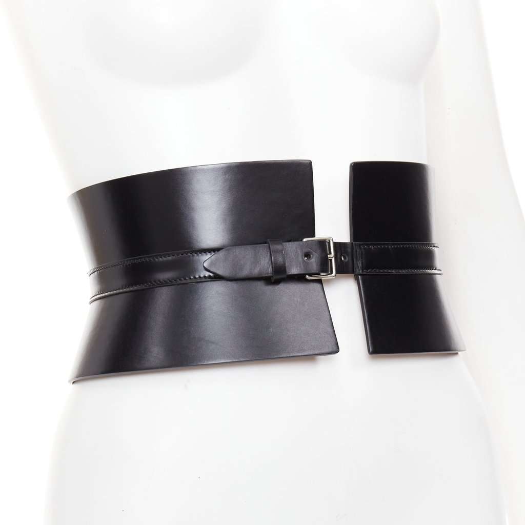 Alaïa Black Leather Belt Black Leather Very good condition - Back View