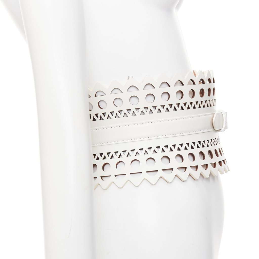 Alaïa White Leather Belt White Leather Very good condition - Inside View