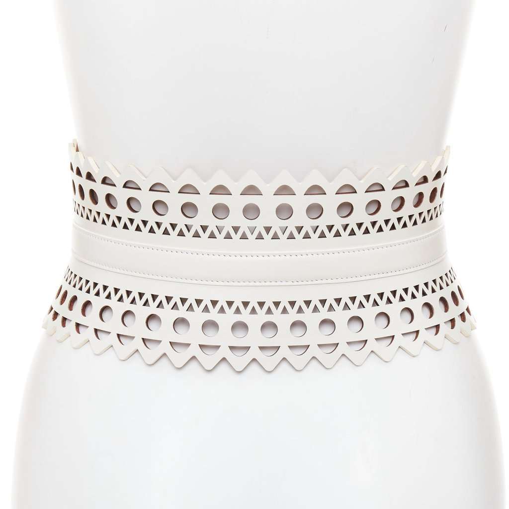 Alaïa White Leather Belt White Leather Very good condition - Model View