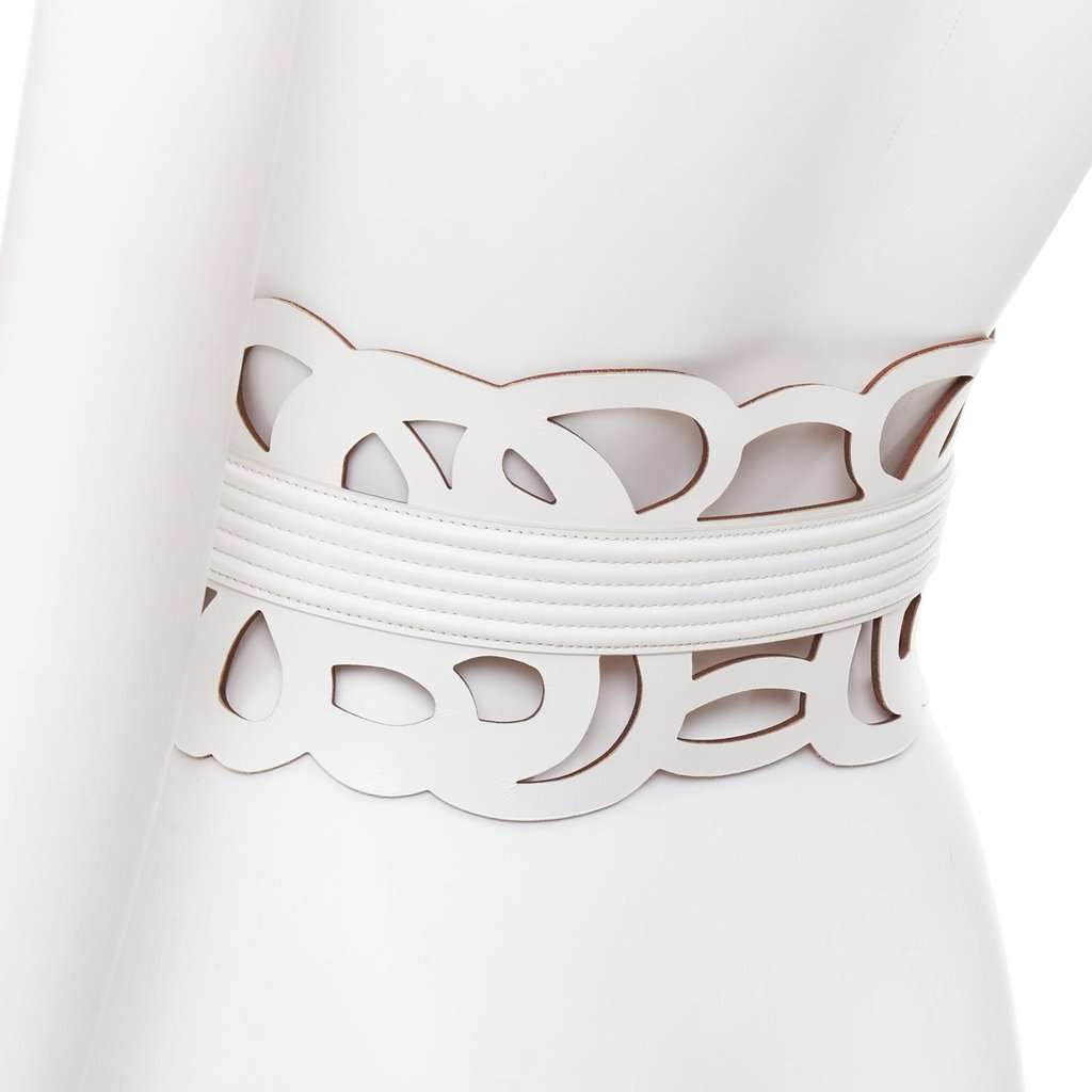 Alaïa White Leather Belt White Leather Very good condition - Box View