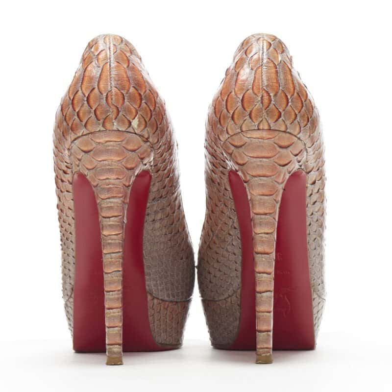 Christian Louboutin Scaled Platform Pumps Orange Leather Good condition - Box View
