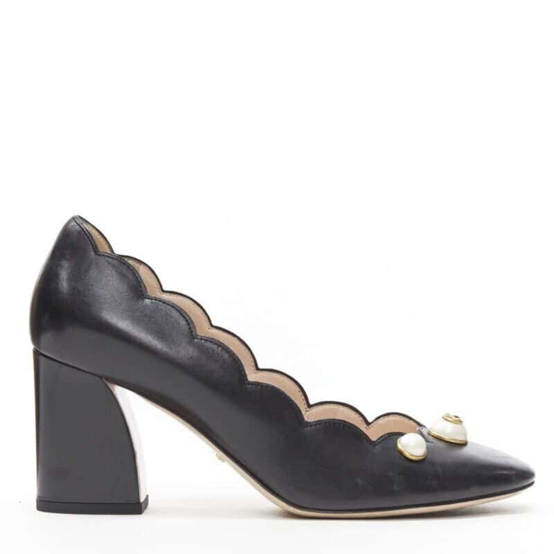 Gucci Pearl Chunky Pumps Black Leather Very good condition - Front View