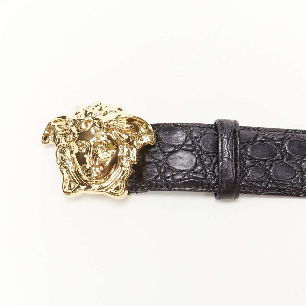 Versace DCU4140 DFCG D41OH Black Leather Never worn, with tag - Model View