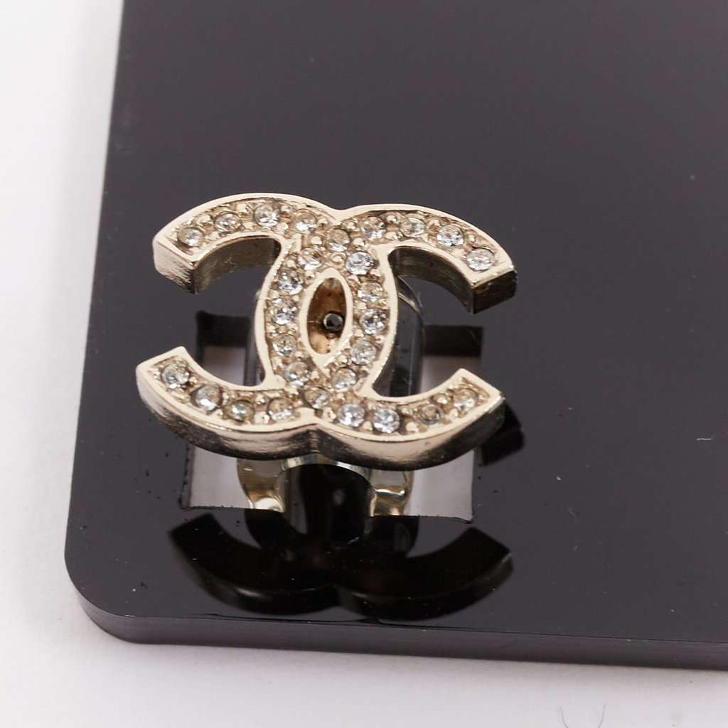 Chanel Silver Polyester Wallet Silver Polyester Very good condition - Model View