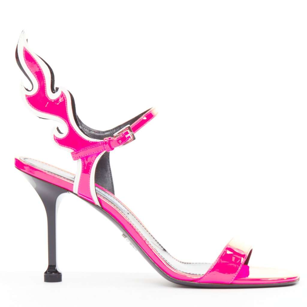 Prada Pink Leather Heels Pink Leather Never worn - Front View