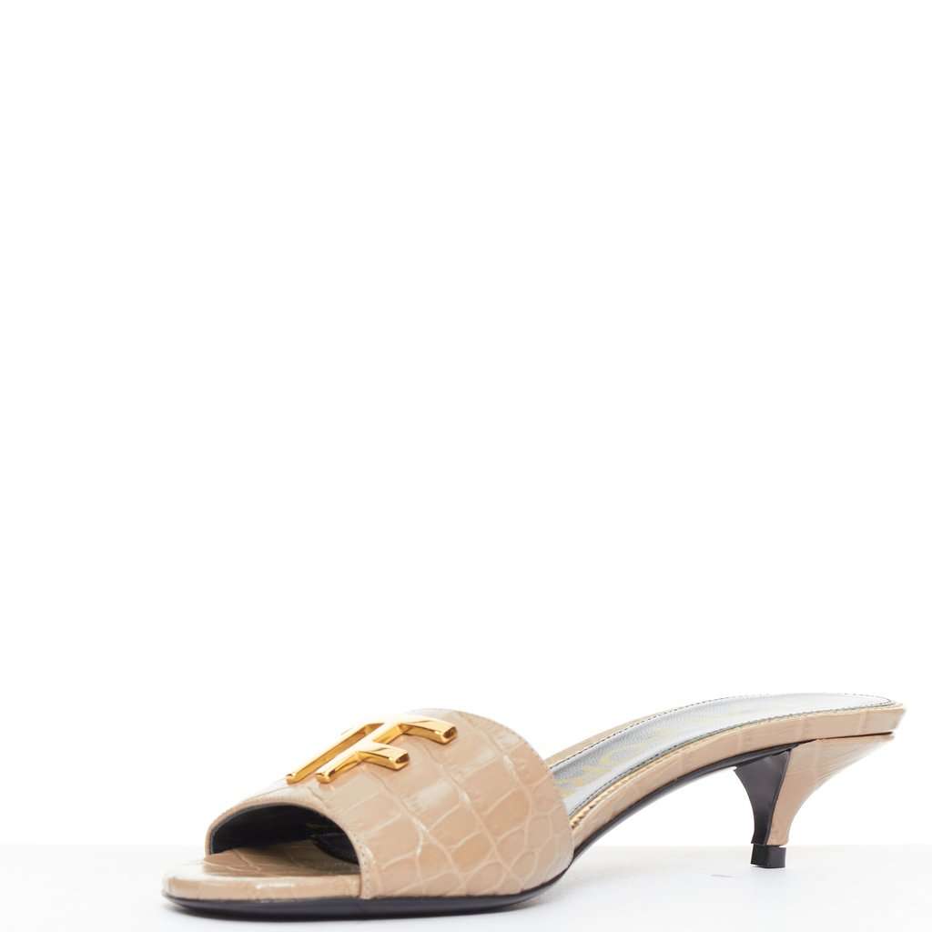 Tom Ford Beige Leather Heels Beige Leather Very good condition - Model View