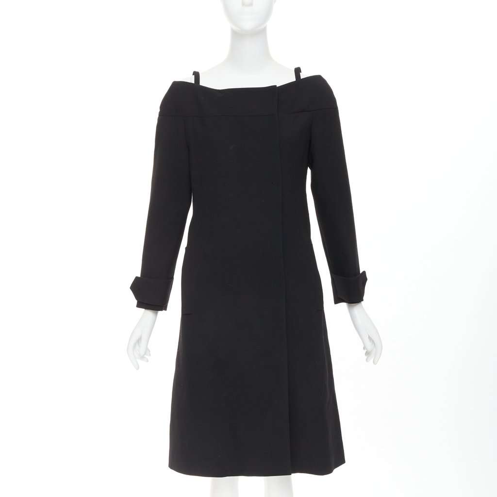 Prada Black Wool Dress Black Wool Very good condition - Front View