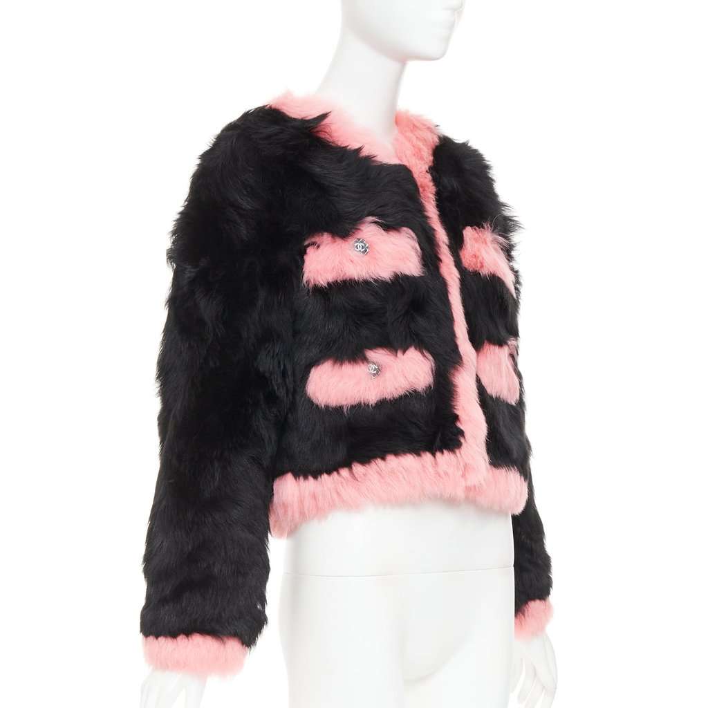Chanel Black Fur Coat Black Fur Never worn, with tag - Model View