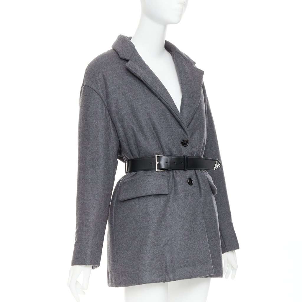 Prada Grey Cashmere Coat Grey Cashmere Never worn, with tag - Model View