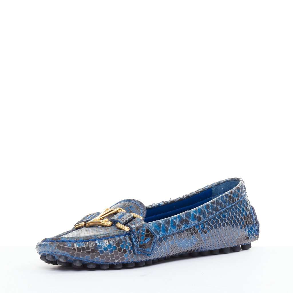 Louis Vuitton Dauphine Blue Leather Good condition - Model View