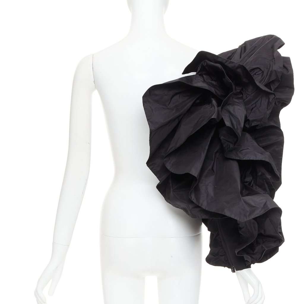 Alexandre Vauthier Black Top Black Very good condition - Model View