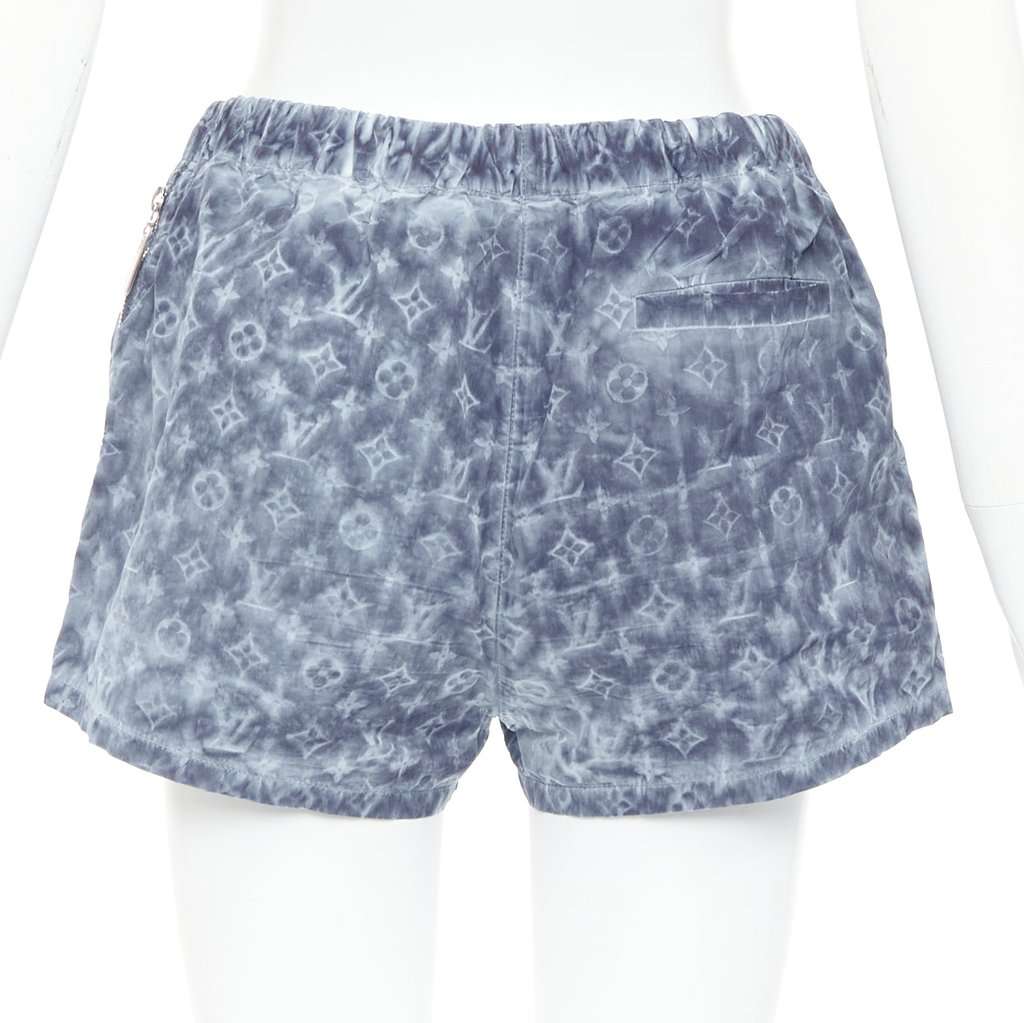 Louis Vuitton Blue Polyester Shorts Blue Polyester Very good condition - Box View