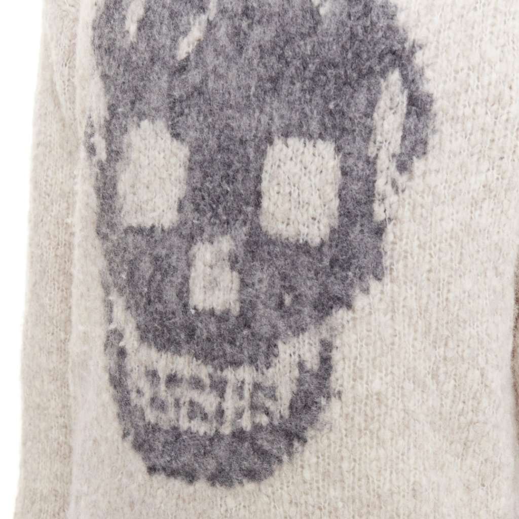 Alexander McQueen Grey Wool Knitwear Grey Wool Very good condition - Back View
