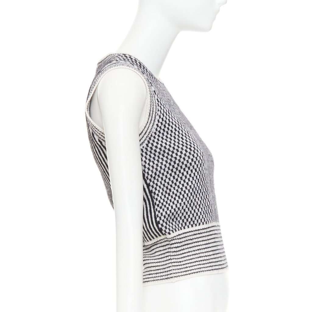 Valentino Black Wool Knitwear Black Wool Very good condition - Model View