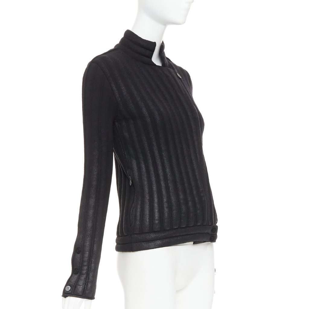 Chanel Black Wool Coat Black Wool Fair condition - Model View