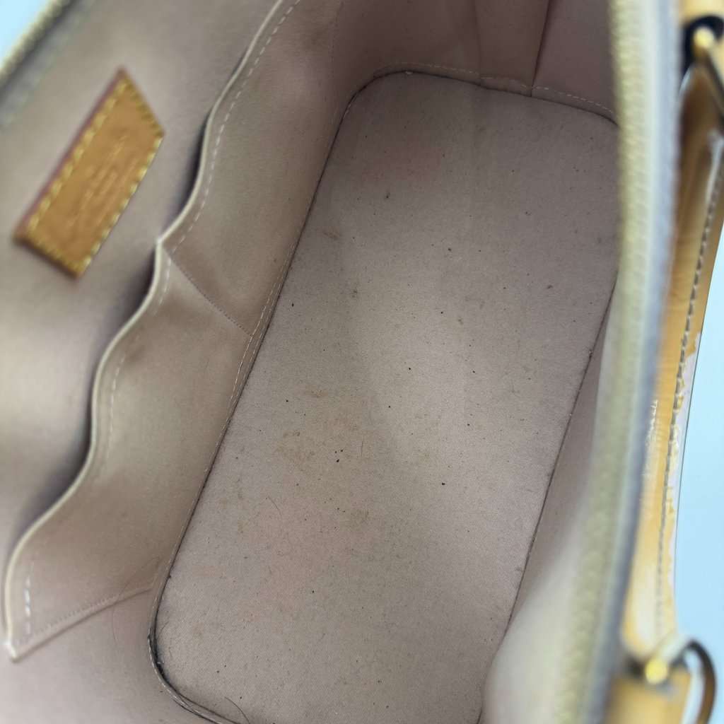 Louis Vuitton Alma Gold Leather Fair - Model View