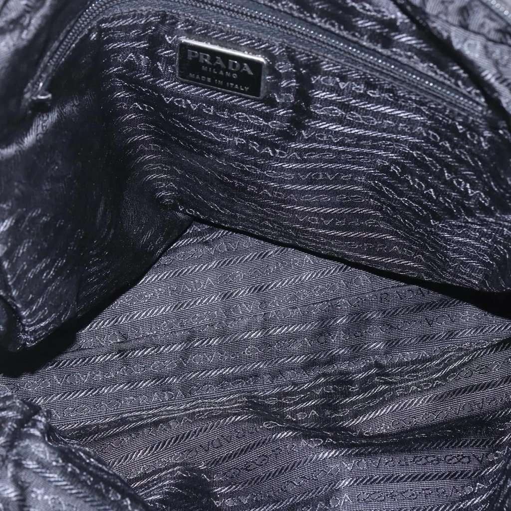 Prada Handbag Black Good condition - Model View