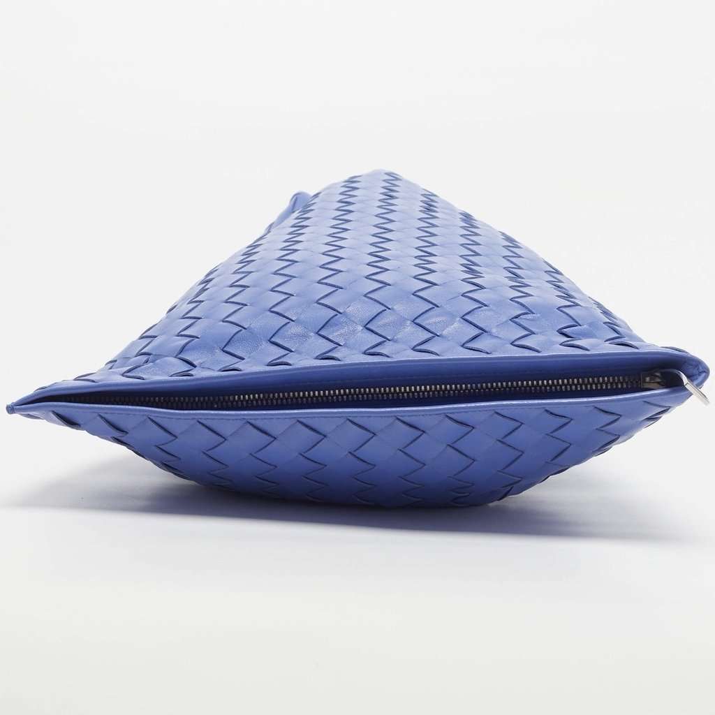 Bottega Veneta Twist Blue Leather Good condition - Inside View