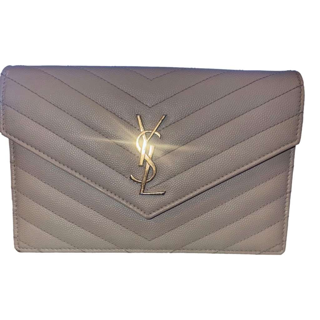 Saint Laurent Saint Laurent Cassandre Envelope Chain Wallet Crossbody Bag in Crema White White Leather Good condition - Model View