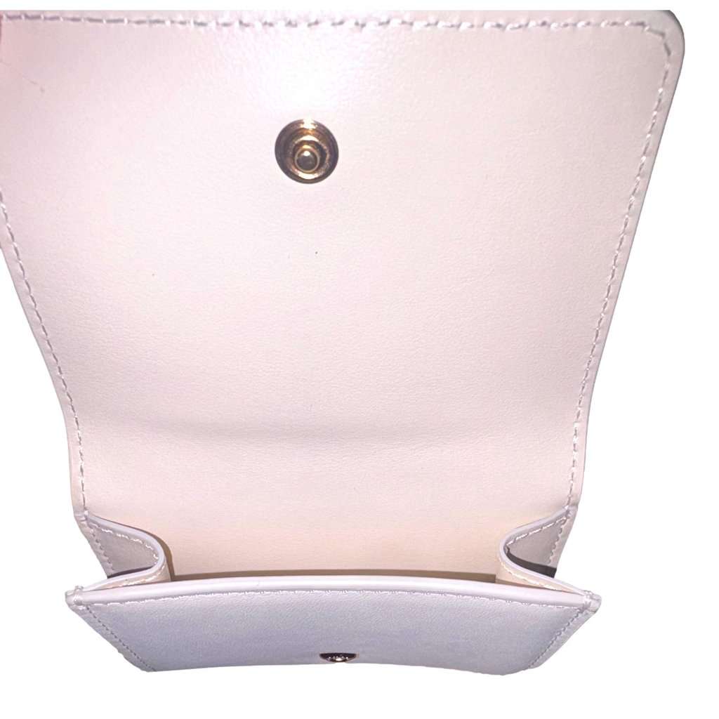 Fendi Fendi FF Cube Embossed Logo Bianco Ice White Leather Trifold White Leather Never worn - Box View
