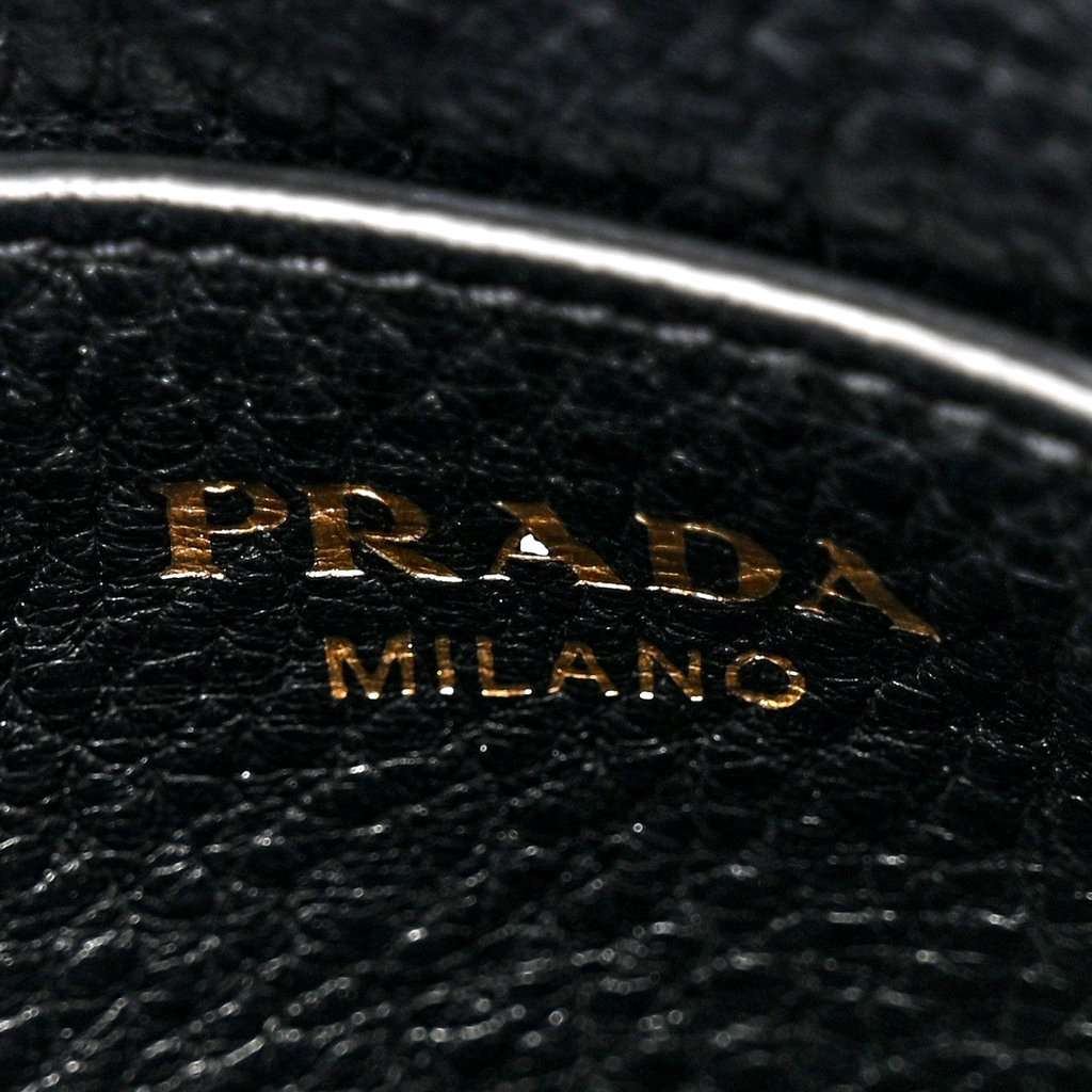Prada Prada Vitello Phenix Zippered Messenger Hobo Black Leather Shoulder Bag Black Leather Never worn - Box View