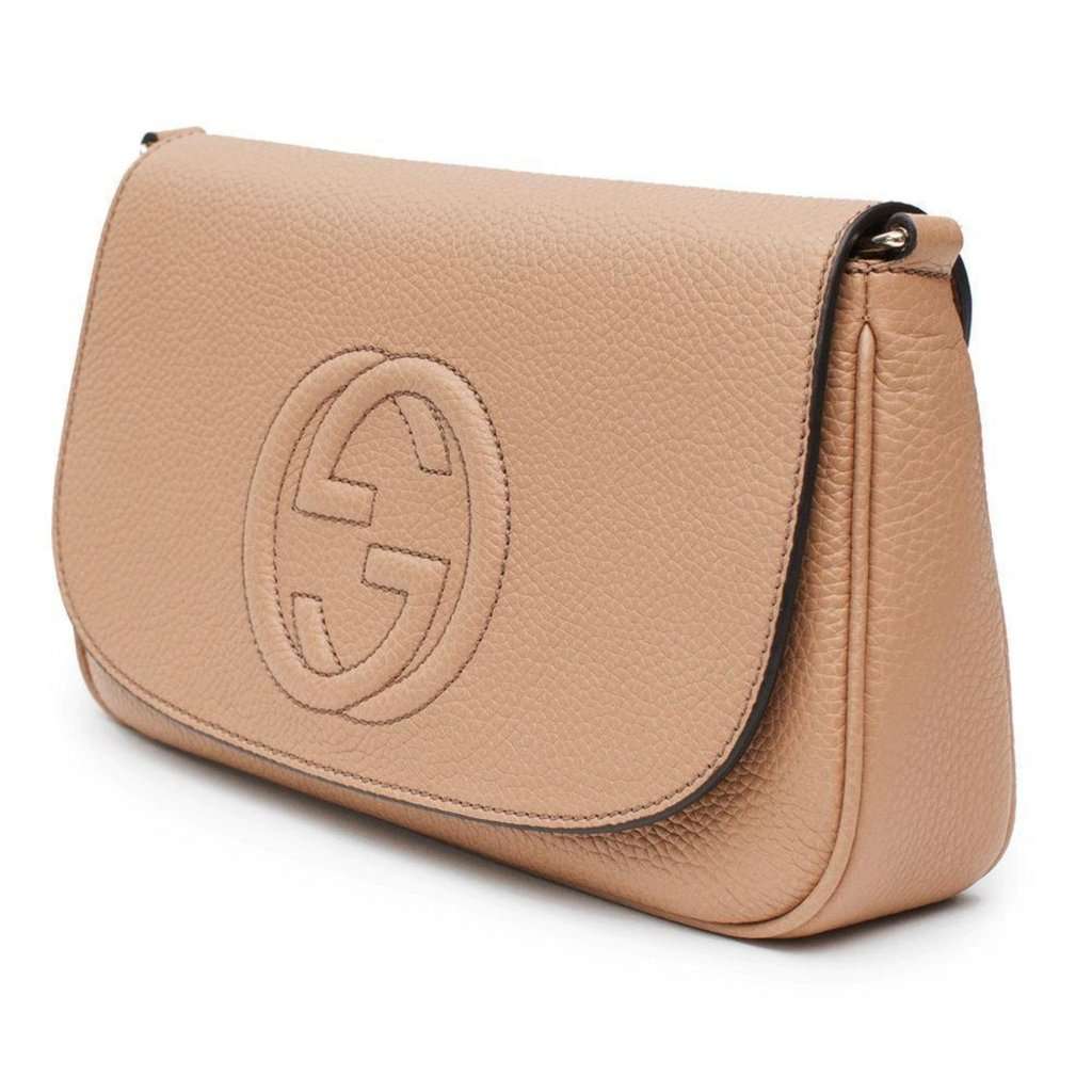 Gucci Gucci Soho Disco Beige GG Leather Tassel Chain Crossbody Flap Bag Beige Leather Never worn - Model View