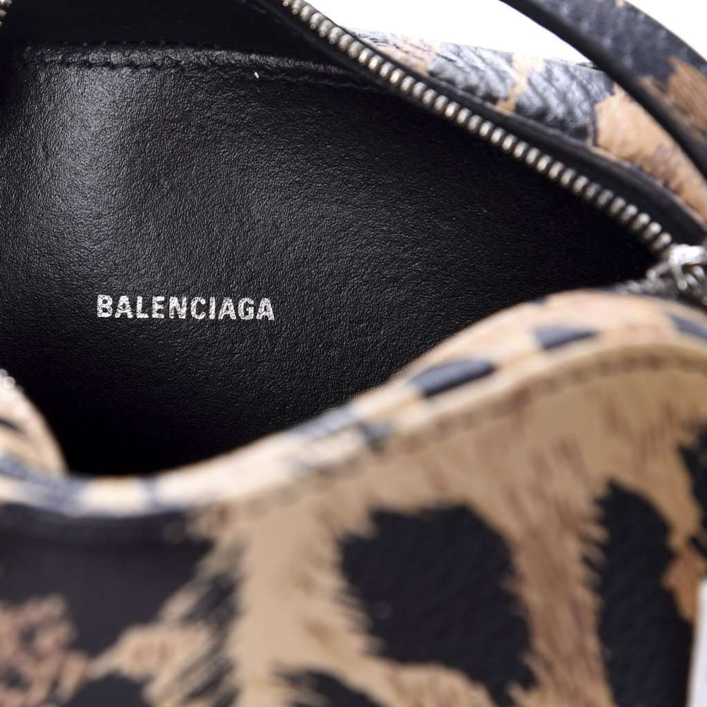 Balenciaga Balenciaga Calfskin Logo Printed Leopard XS Everyday Camera Bag Beige Leather Never worn - Model View